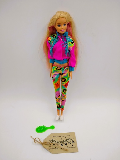 Barbie haute en couleur - MATTEL 