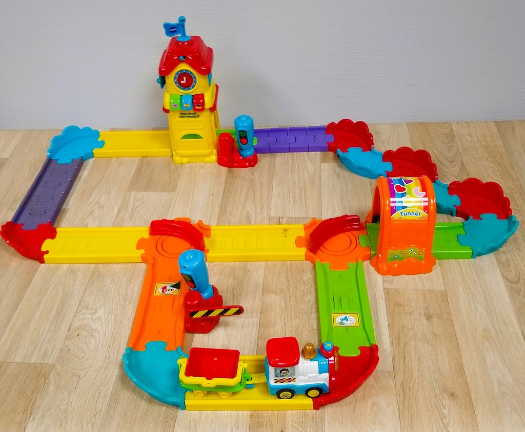 Tut tut bolides "Maxi garage"  - VTECH 