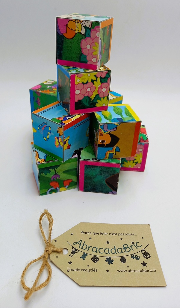 Cubes puzzle-DORA