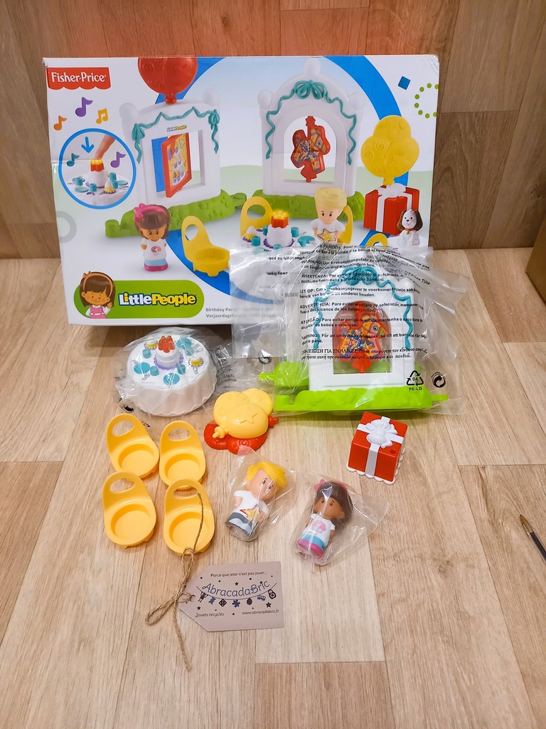 La fête d'anniversaire Little People - FiSHER PRiCE 