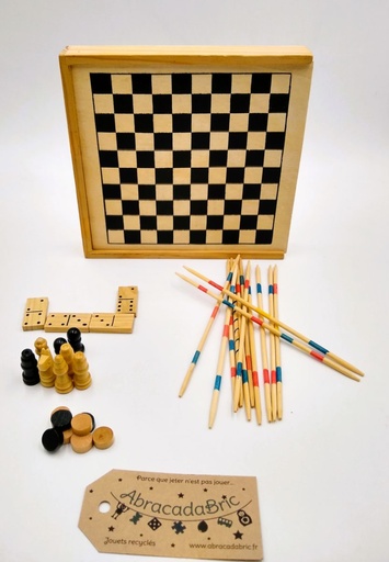 Coffret de jeux traditionnels en bois - WDK